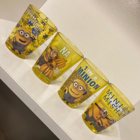 MINION Shot Glasses x4 - Picture 1 of 8